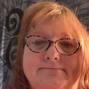 Meet your Posher, Rayna